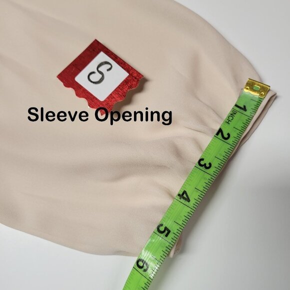 CREAM colored  Laser Cut Tiered Blouse Top Size S- NEW - Picture 6 of 11